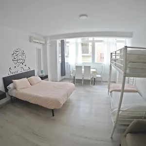 https://mesonhomes-suites-center.es-andalucia.com