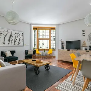 https://gran-via-3-by-forever-apartments.bilbaohotelsspain.com